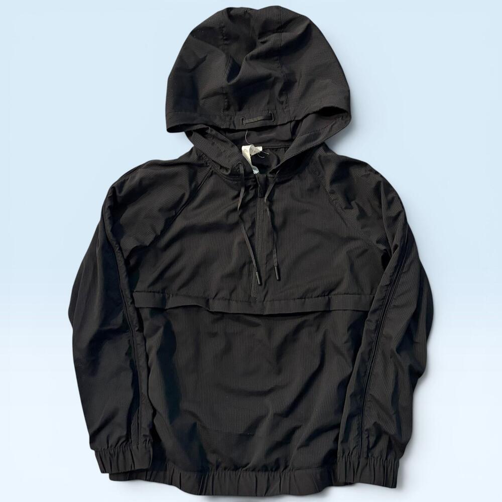 Lululemon Jacket Womens 6 Black Hooded Windbreaker 1/4 Zip Elastic Hem Athletic